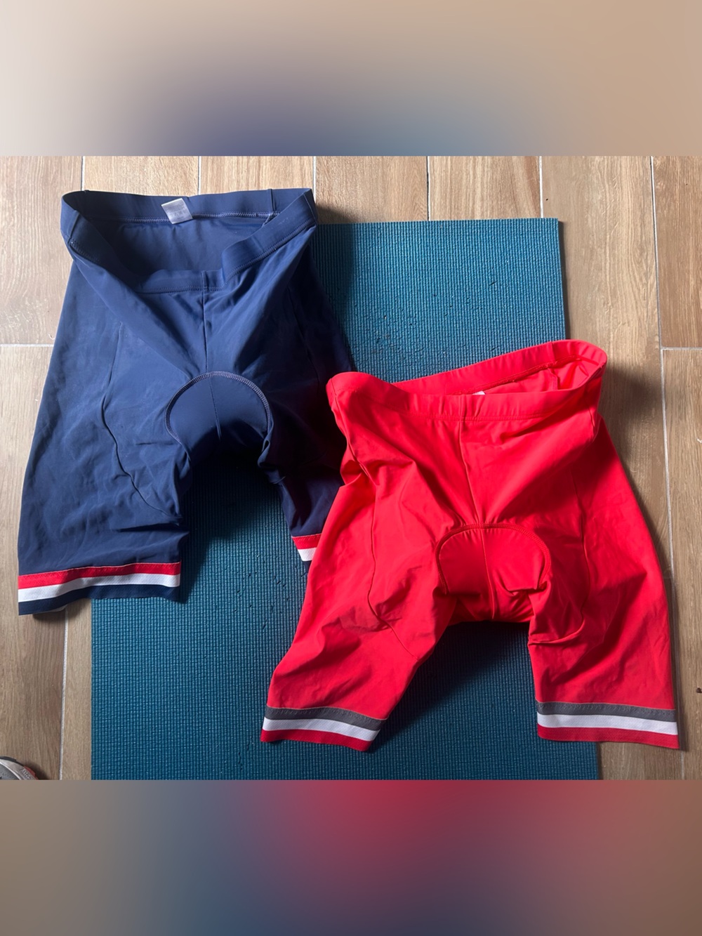 TWO men’s 2XL cycling shorts